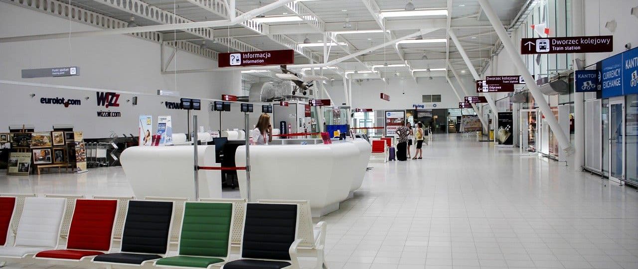 Lion Air снова отменяет полеты, так как пассажиры не выполняют меры безопасности от коронавируса